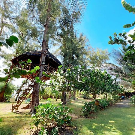 Me Bungalow Beach Resort Фантхьет Экстерьер фото