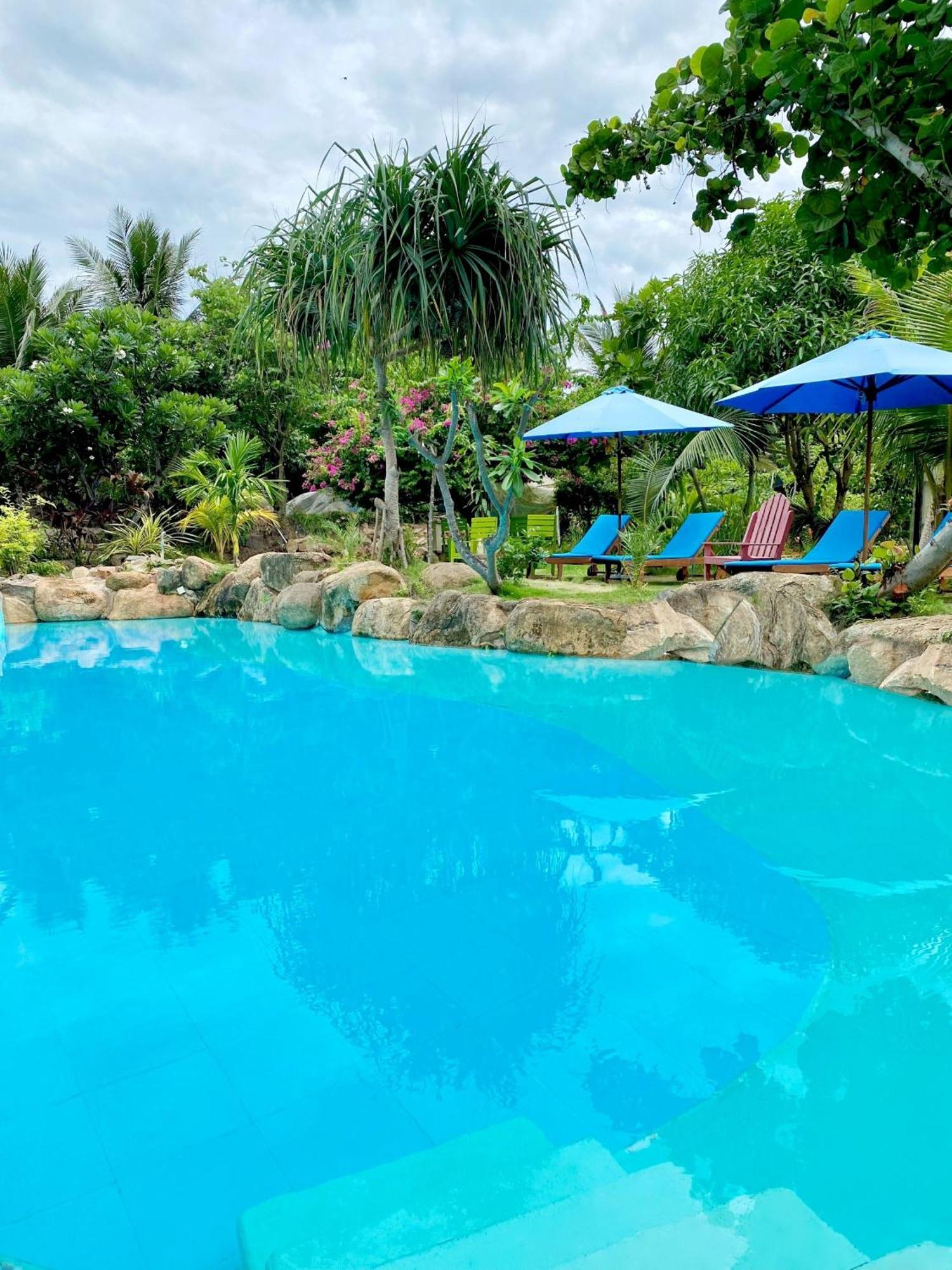 Me Bungalow Beach Resort Фантхьет Экстерьер фото